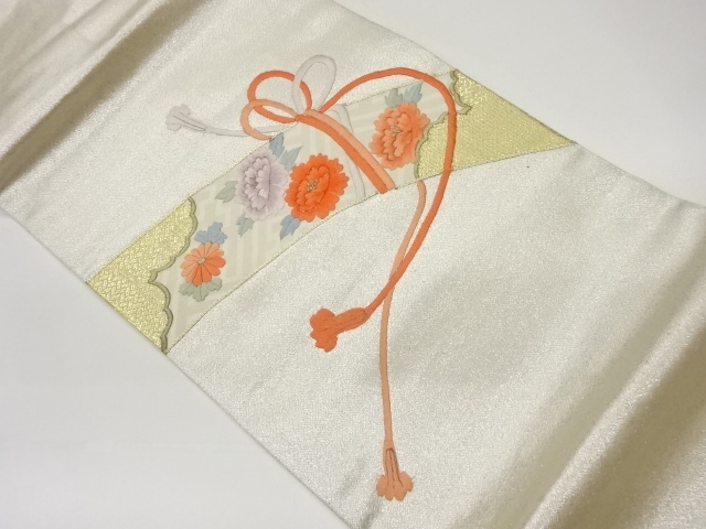 金駒刺繍組紐に花々模様名古屋帯